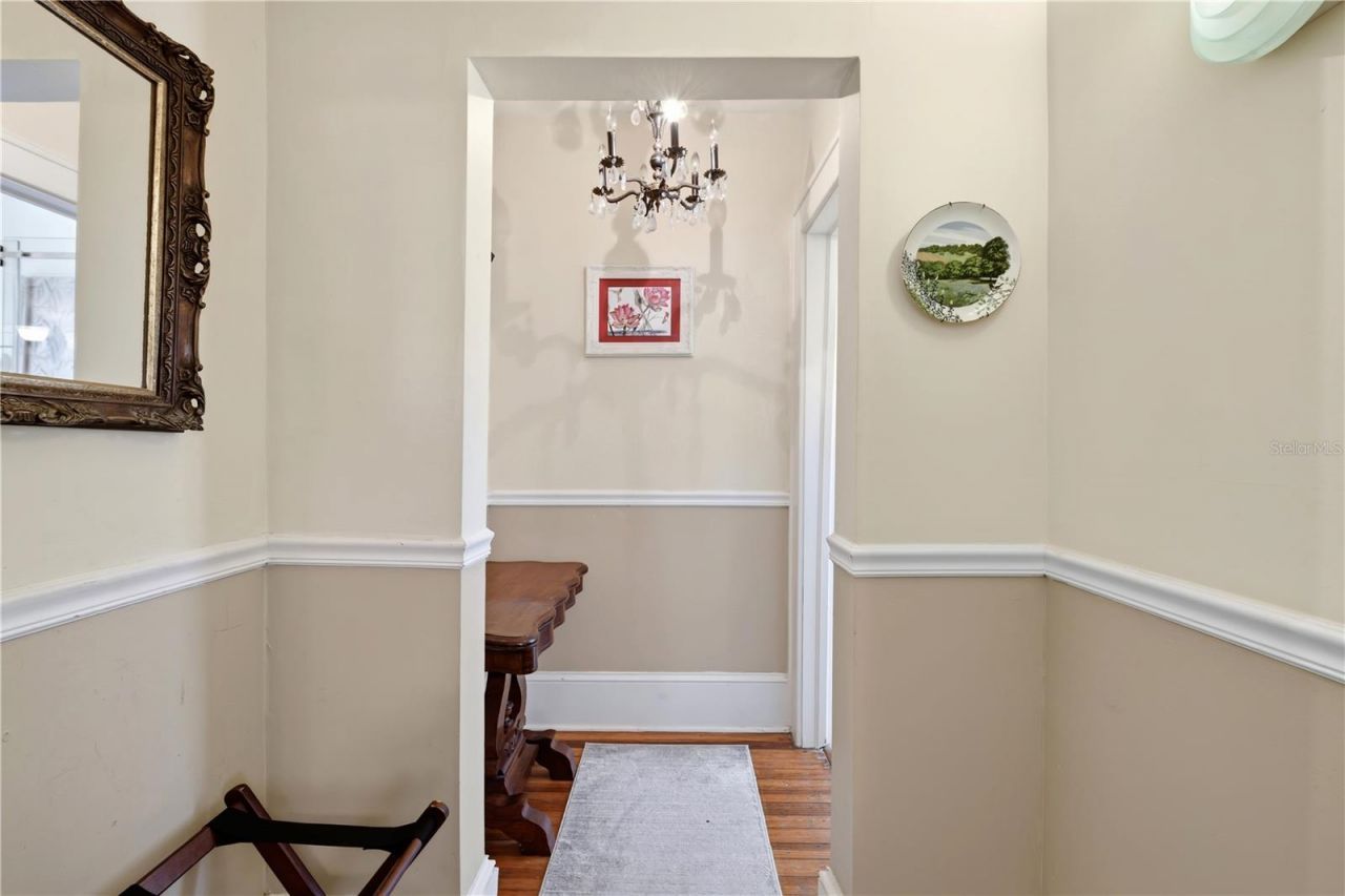 347 E 3rd Avenue, Mount Dora, FL 32757 Photo