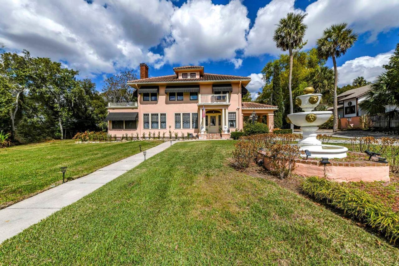 347 E 3rd Avenue, Mount Dora, FL 32757 Photo