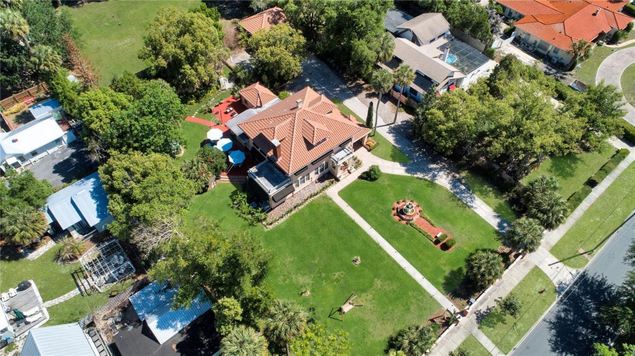 347 E 3rd Avenue, Mount Dora, FL 32757 Photo