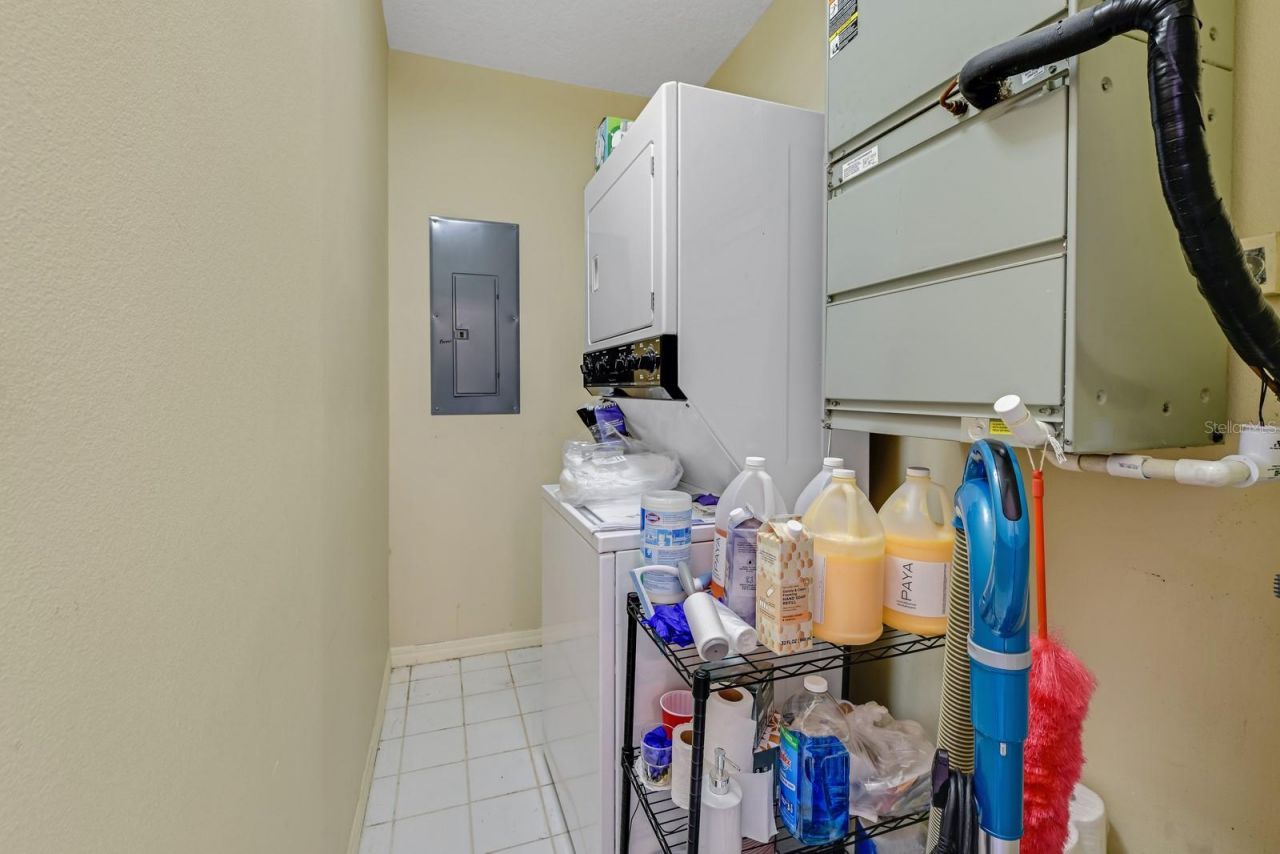 347 E 3rd Avenue, Mount Dora, FL 32757 Photo