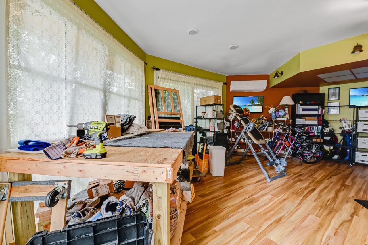 347 E 3rd Avenue, Mount Dora, FL 32757 Photo