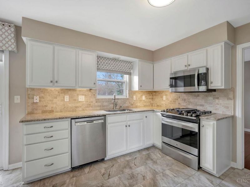 7880 Austin Ridge Drive, Cincinnati, OH 45247 Photo 18