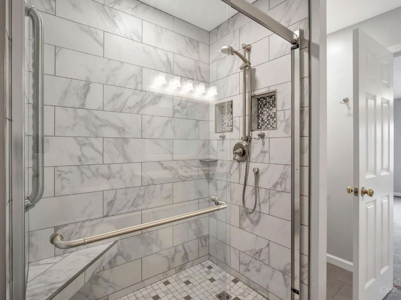 7880 Austin Ridge Drive, Cincinnati, OH 45247 Photo 26