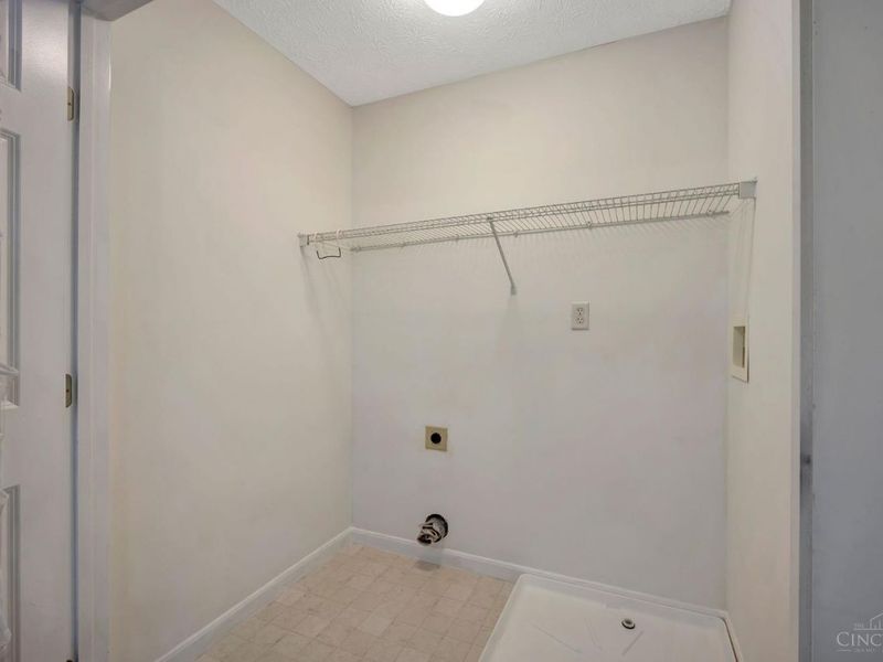 7880 Austin Ridge Drive, Cincinnati, OH 45247 Photo 31