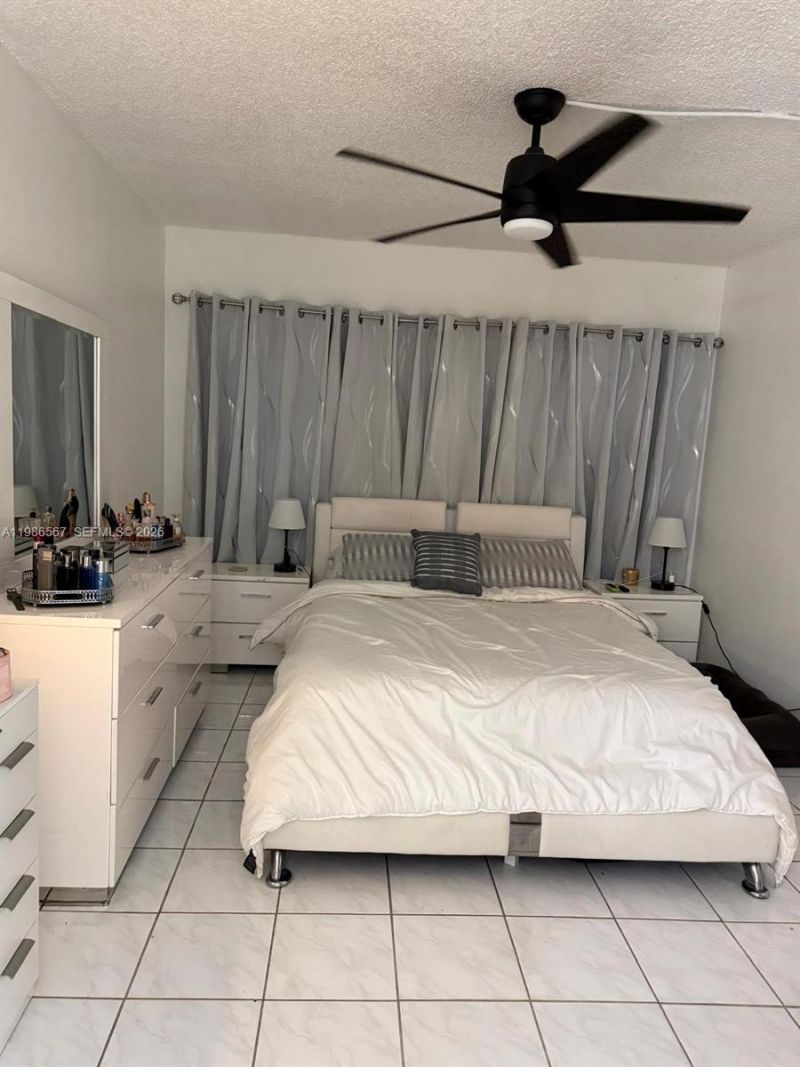 6425 W 27th Ct, Unit 102-6, Hialeah, FL 33016 Photo