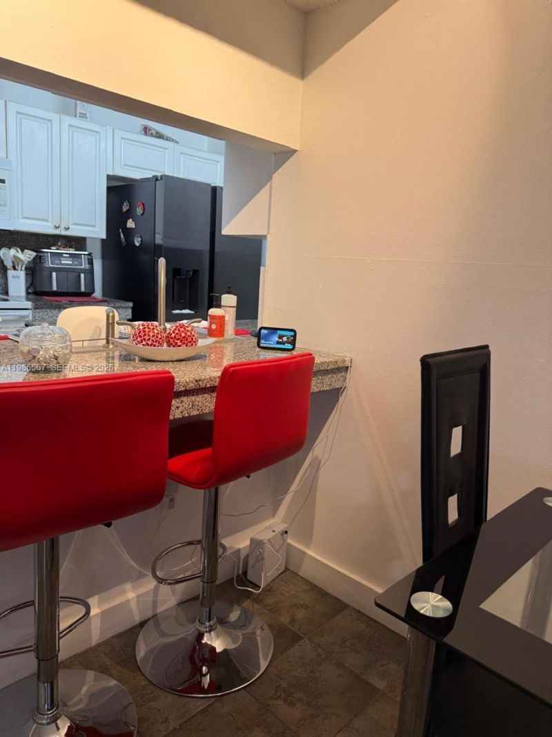 6425 W 27th Ct, Unit 102-6, Hialeah, FL 33016 Photo