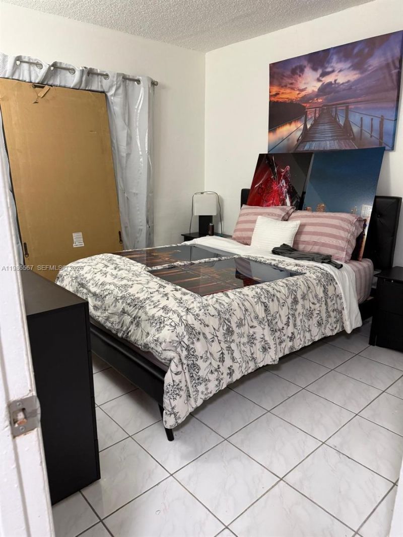 6425 W 27th Ct, Unit 102-6, Hialeah, FL 33016 Photo