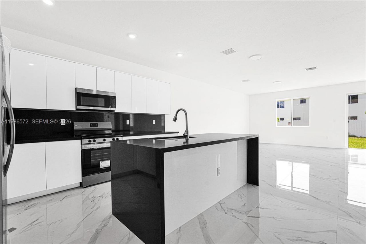 22555 SW 125th Ave , Miami, FL 33170 Photo