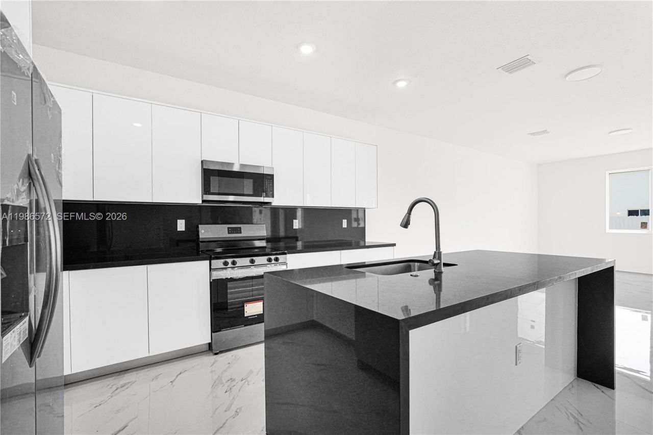 22555 SW 125th Ave , Miami, FL 33170 Photo