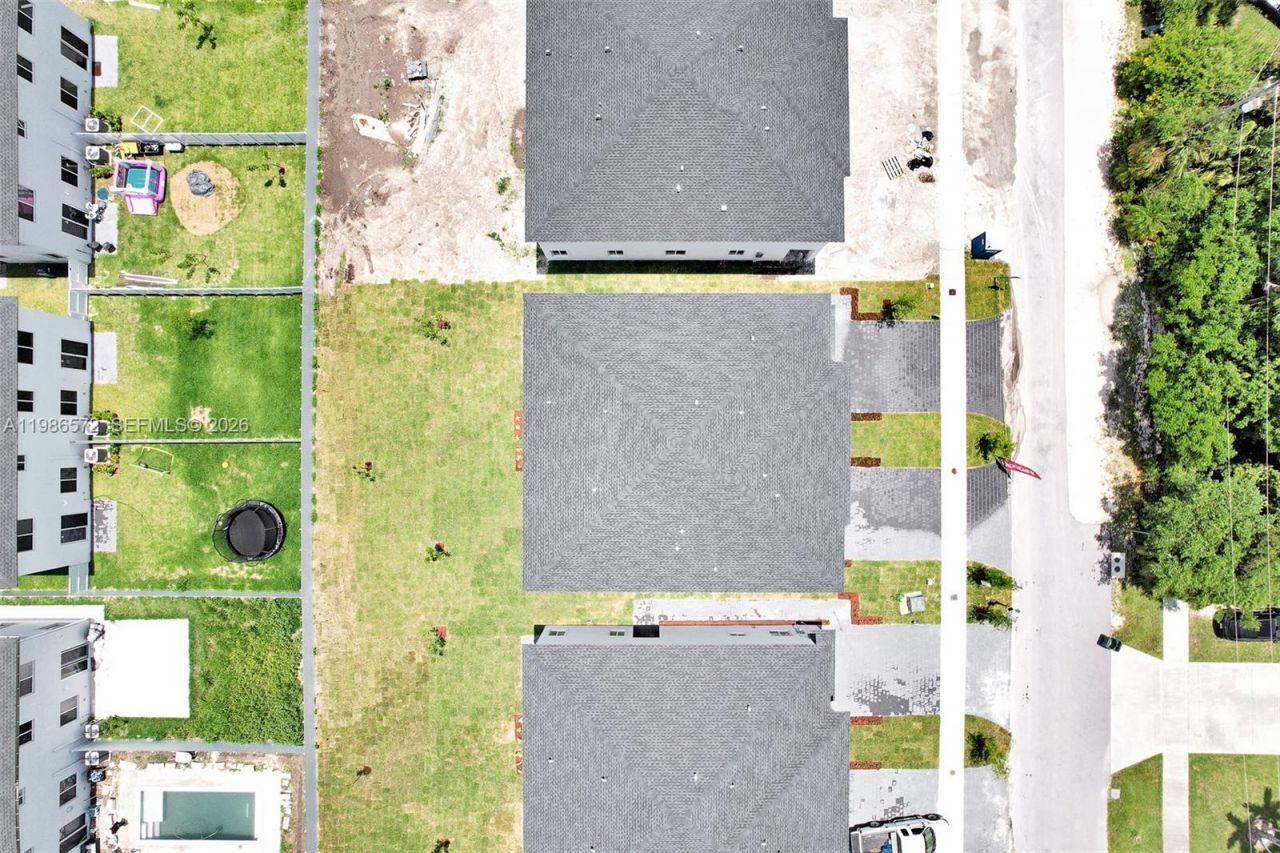 22555 SW 125th Ave , Miami, FL 33170 Photo