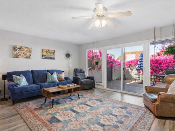 1030 E BETHANY HOME Road, Unit 6, Phoenix, AZ 85014