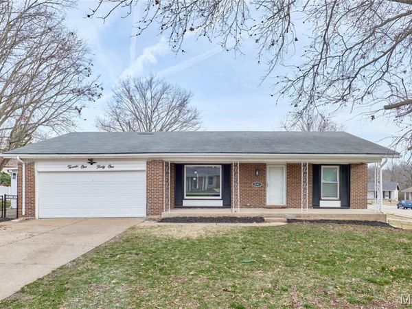 2141 Rountree Drive , St Louis, MO 63136