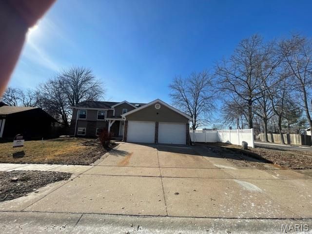 961 Justice Court , Florissant, MO 63034 Main Photo