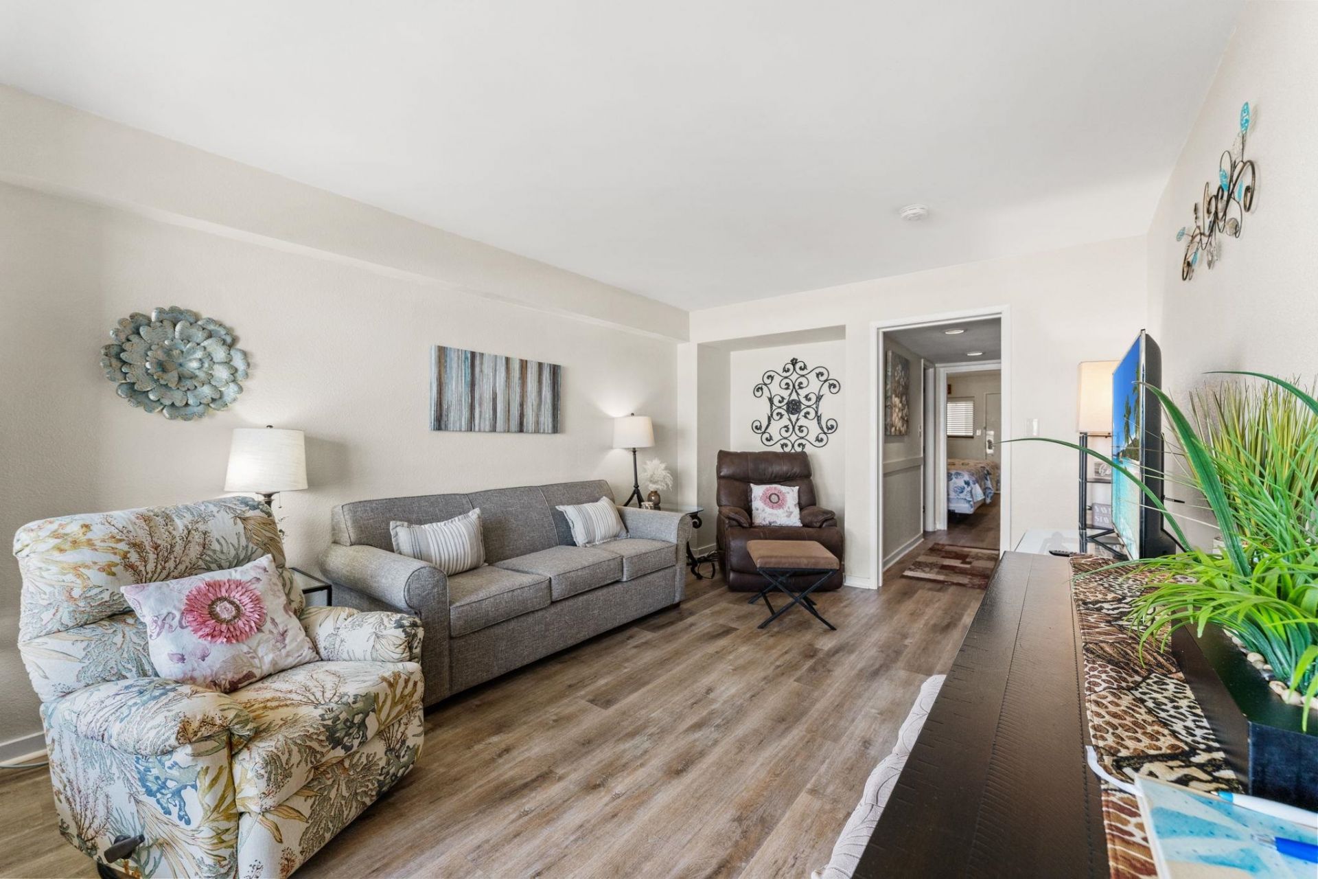 200 N 72nd Ave. N Photo 9