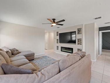 6316 Bristolwood Drive, Fort Worth, TX 76123