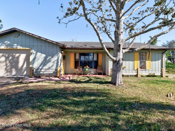 397 Warren Street , Sebastian, FL 32958