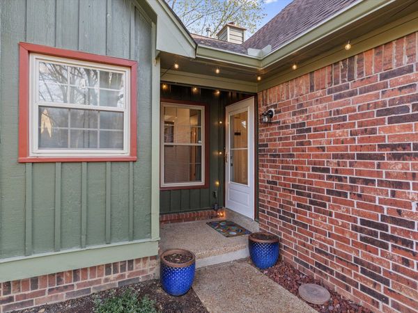 382 BOOTH LN, Collierville, TN 38017