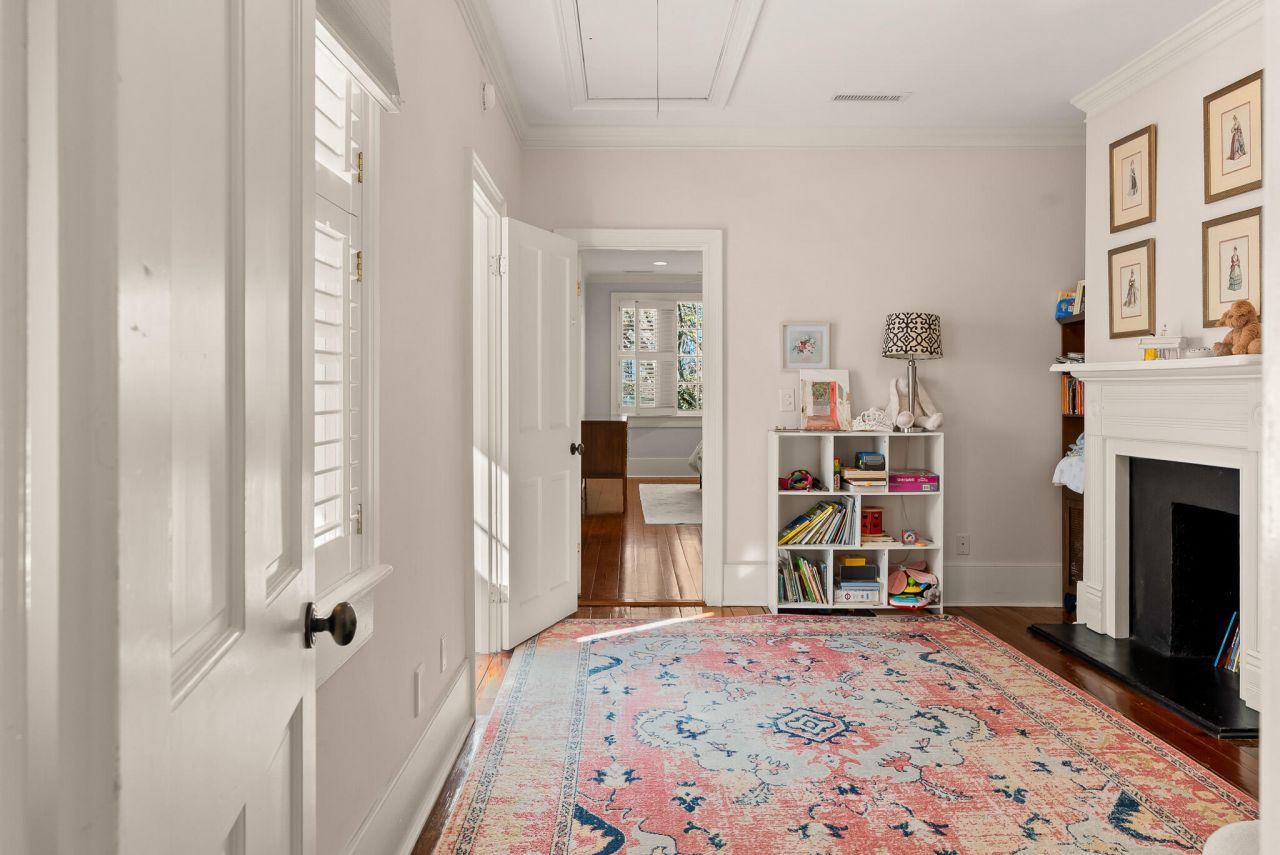 17 Anson Street Photo 40