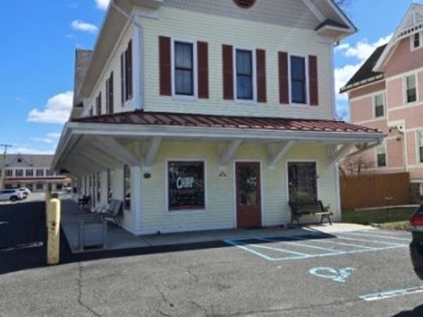160 Main St, Flemington, NJ 08822