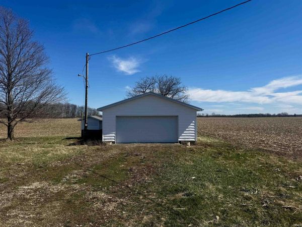 15090 N County Road 700 E, Dunkirk, IN 47336