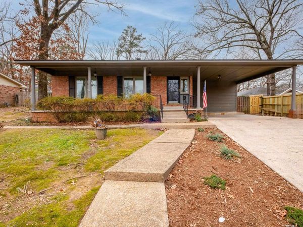 4 Nob View Circle, Little Rock, AR 72205