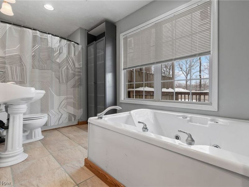 4885 Will Drive , New Franklin, OH 44319 Photo 21