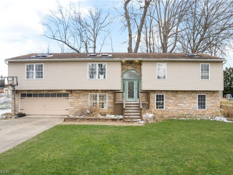 4885 Will Drive , New Franklin, OH 44319 Photo 3