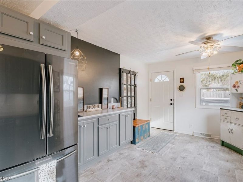 2679 N Bender Avenue , Akron, OH 44319 Photo 14