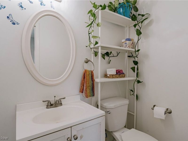 2679 N Bender Avenue , Akron, OH 44319 Photo 17