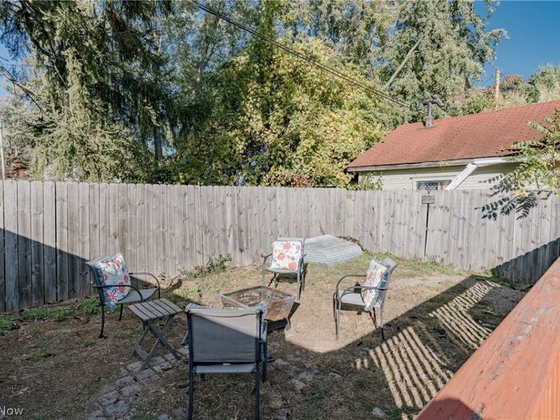 2679 N Bender Avenue , Akron, OH 44319 Photo 29