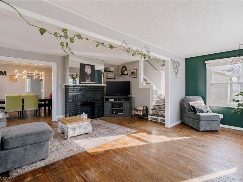 2679 N Bender Avenue , Akron, OH 44319 Photo 5