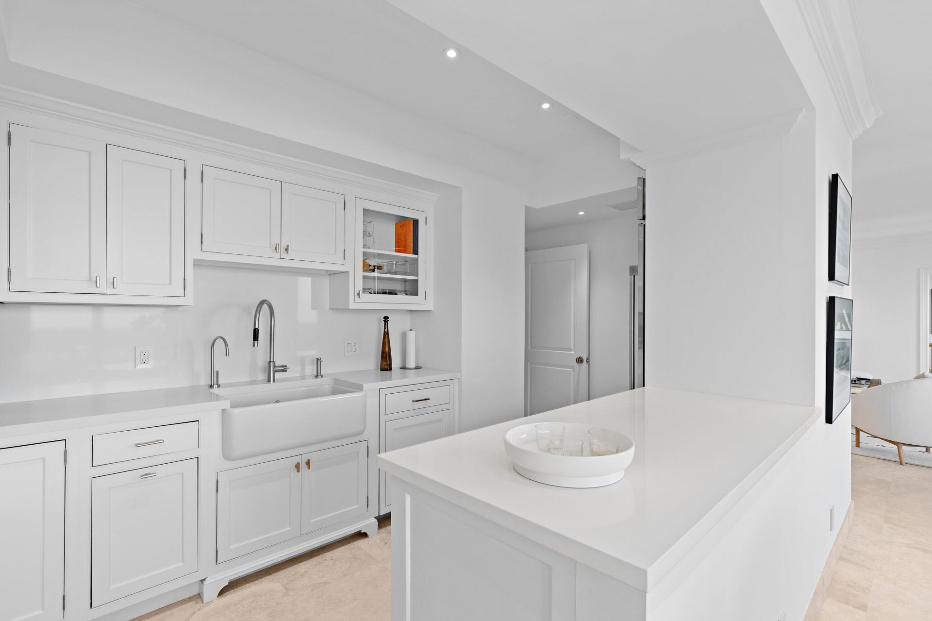 150 Bradley Place, Unit 615, Palm Beach, FL 33480 Photo