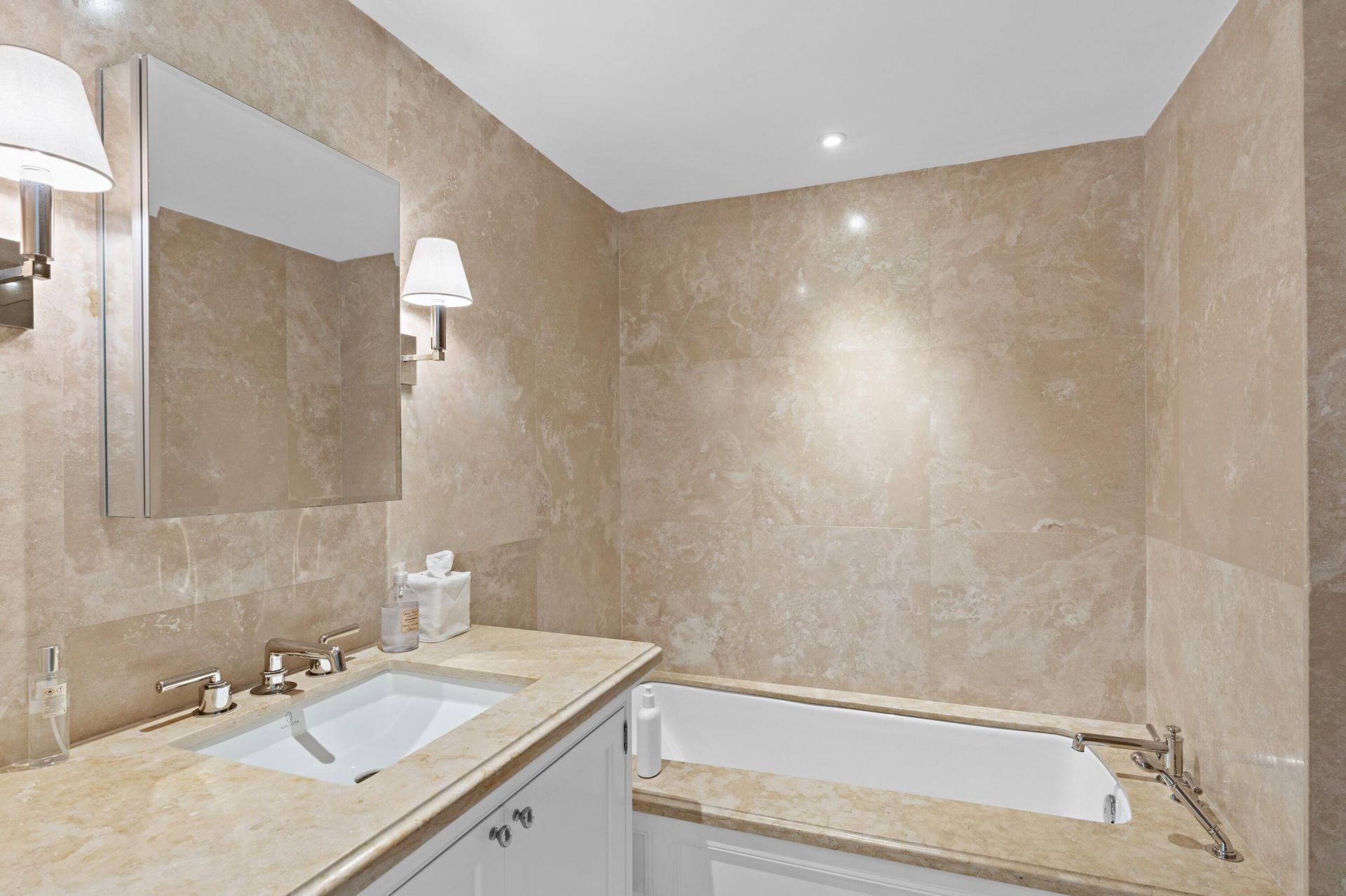 150 Bradley Place, Unit 615, Palm Beach, FL 33480 Photo