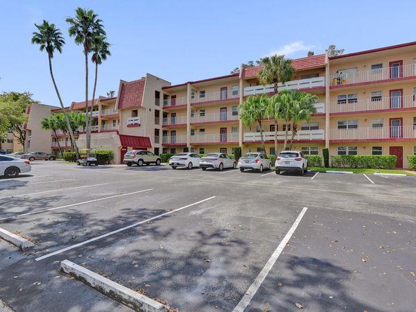 1055 Country Club Drive, Unit 305, Margate, FL 33063