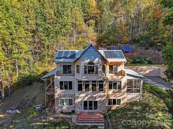 97 Old Cove Road , Black Mountain, NC 28711