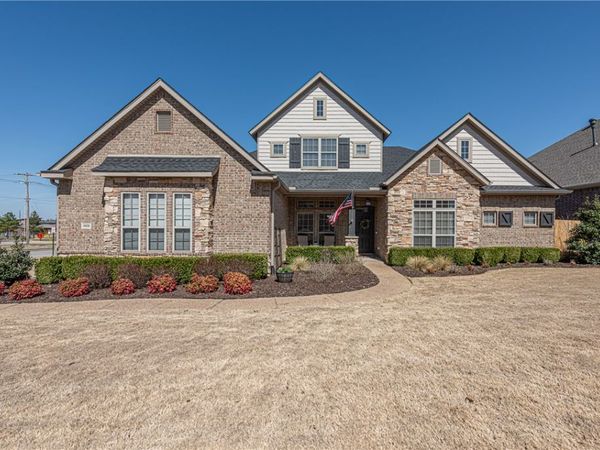 1606 Wisteria Avenue , Bentonville, AR 72713