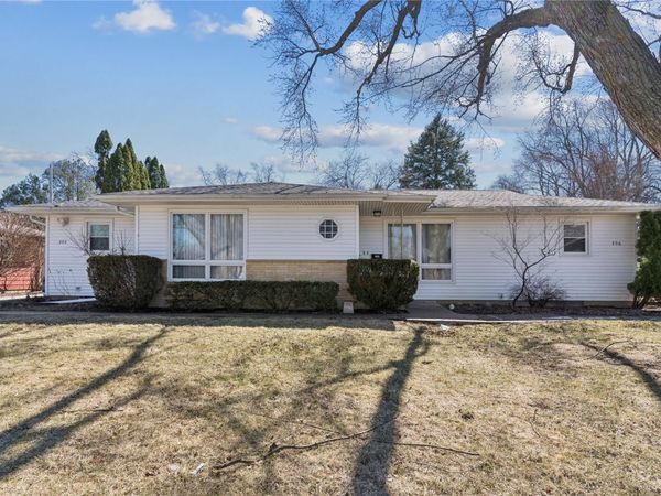 304/306 Julie Ct , Waterloo, IA 50702