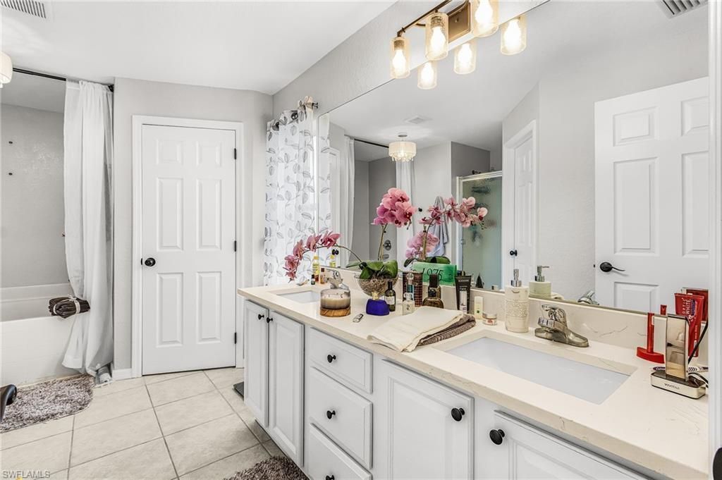 442 Willowbrook Dr, Lehigh Acres, FL 33972 Photo