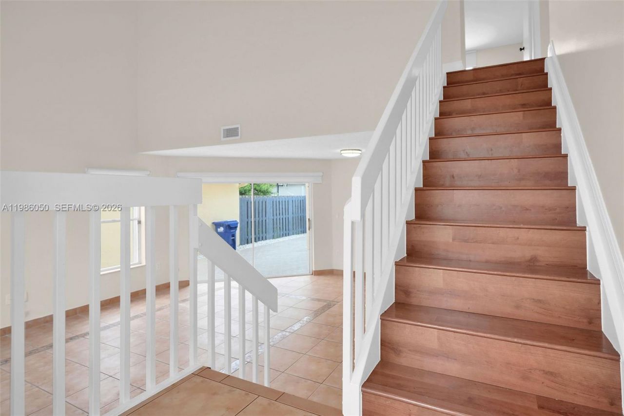 11811 SW 102nd St, Miami, FL 33186 Photo