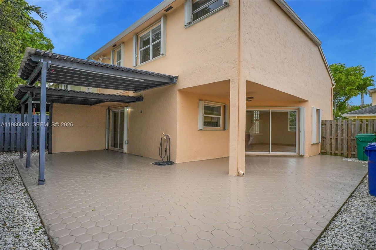 11811 SW 102nd St, Miami, FL 33186 Photo