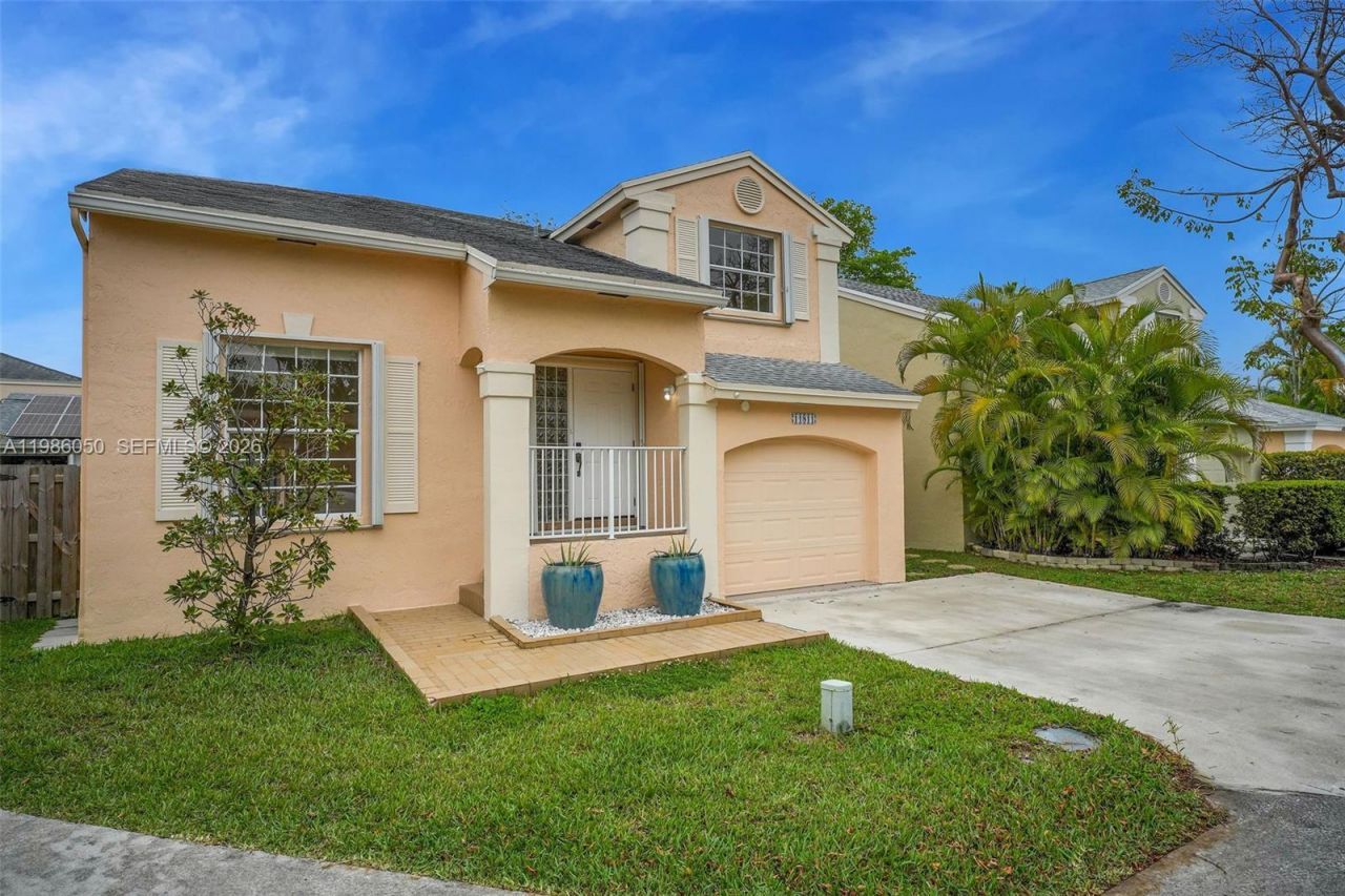 11811 SW 102nd St, Miami, FL 33186 Photo