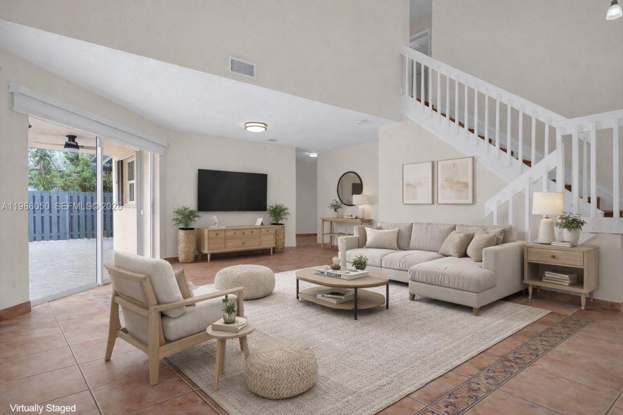 11811 SW 102nd St, Miami, FL 33186 Photo