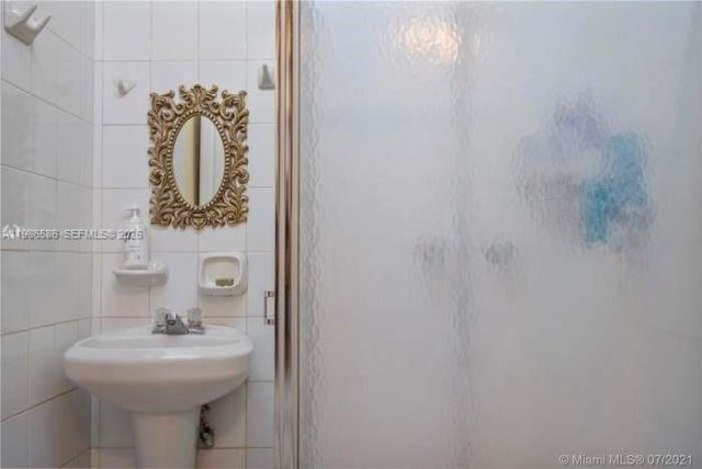 52 E 50th Pl, Hialeah, FL 33013 Photo