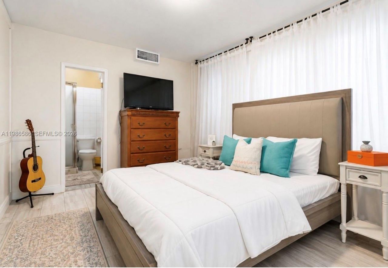 52 E 50th Pl, Hialeah, FL 33013 Photo