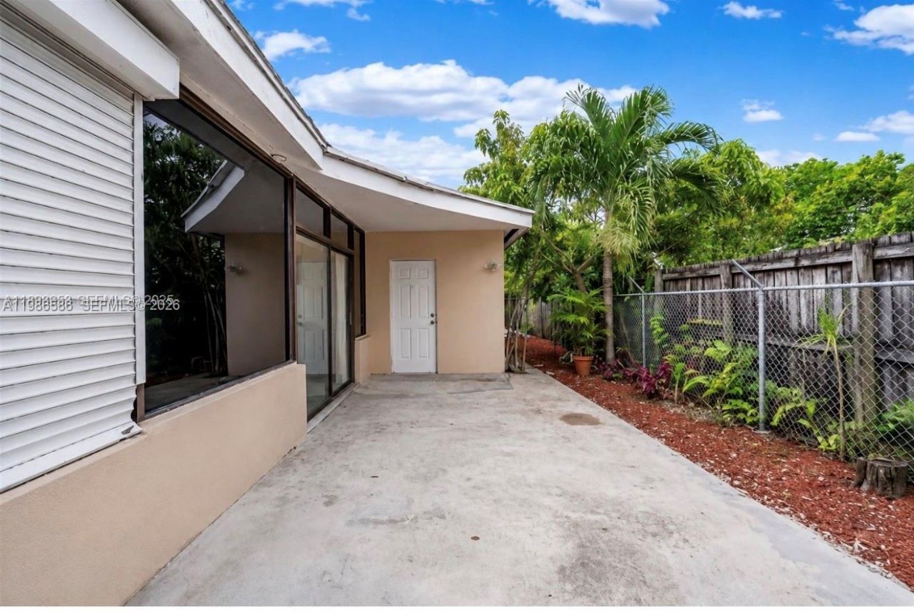 52 E 50th Pl, Hialeah, FL 33013 Photo