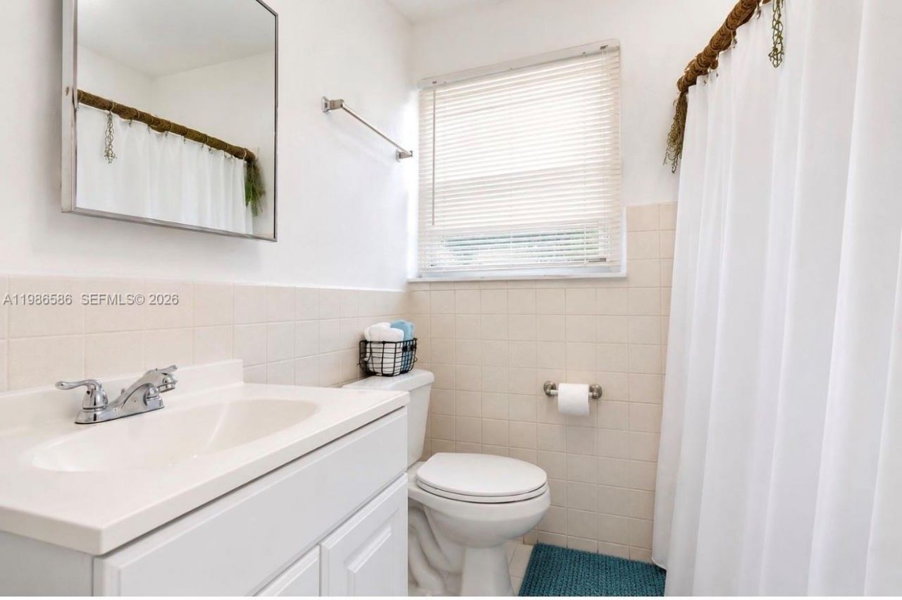 52 E 50th Pl, Hialeah, FL 33013 Photo