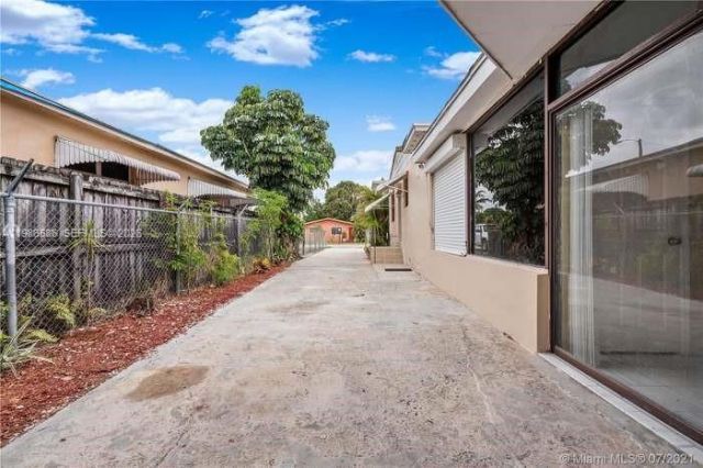 52 E 50th Pl, Hialeah, FL 33013 Photo