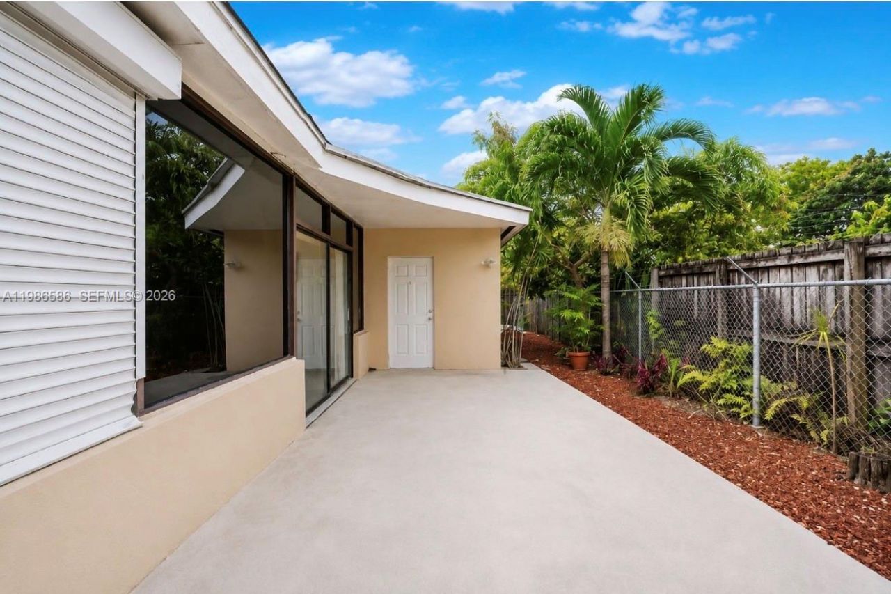 52 E 50th Pl, Hialeah, FL 33013 Photo