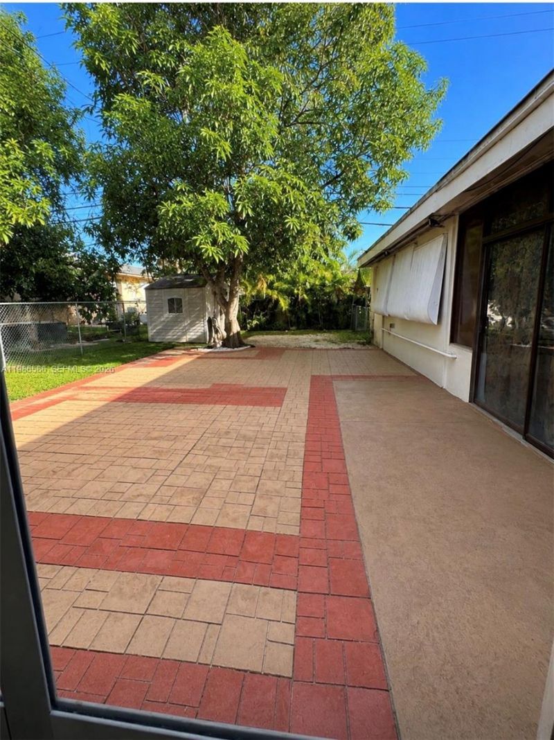 52 E 50th Pl, Hialeah, FL 33013 Photo