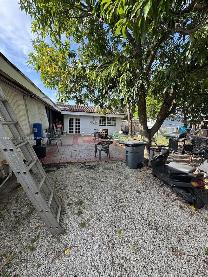 52 E 50th Pl, Hialeah, FL 33013 Photo